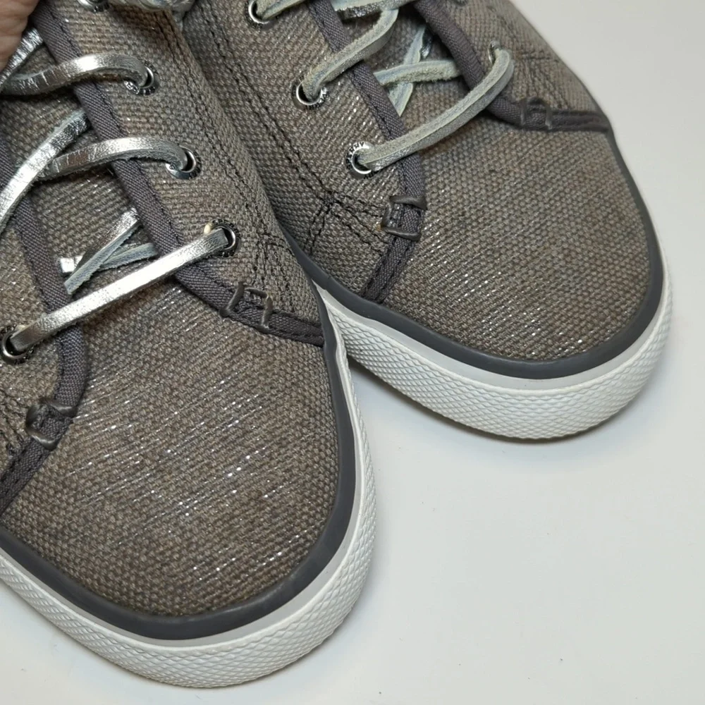 Sperry Top Sider Seacoast grey and silver metallic boat shoe woman's size 10